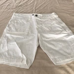 American Eagle white shorts